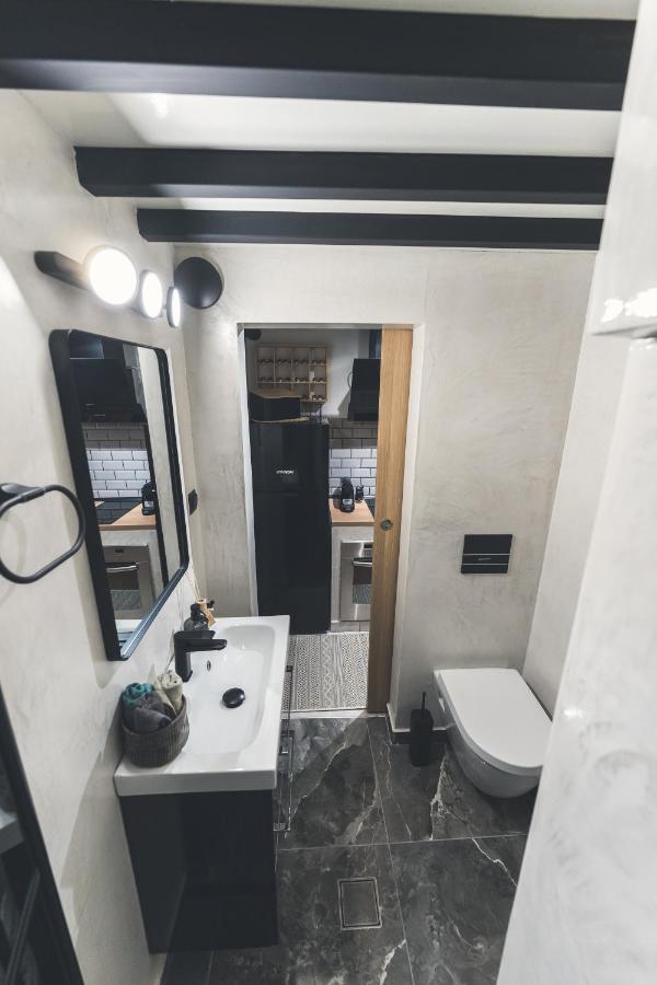 112 Downtown Loft Apartment *