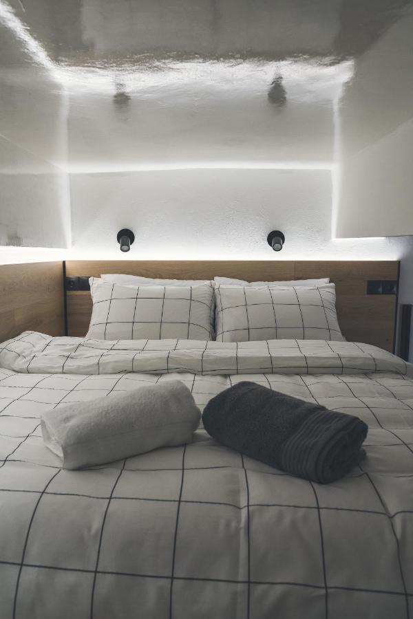 112 Downtown Loft Apartment *